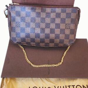Full set Damier Louis Vuitton Pochette